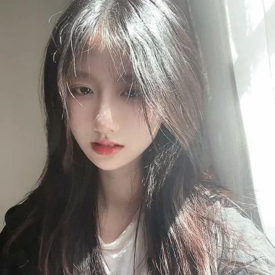 背带短裤丧尸来袭